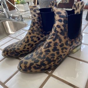 J Crew Chelsea Leopard Print Ankle Rain Boots Size 10